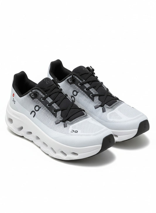 White&Black On Cloudtilt Sneaker