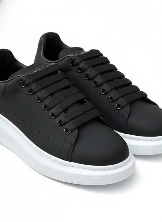 Black & White Alexander McQueen Sneaker